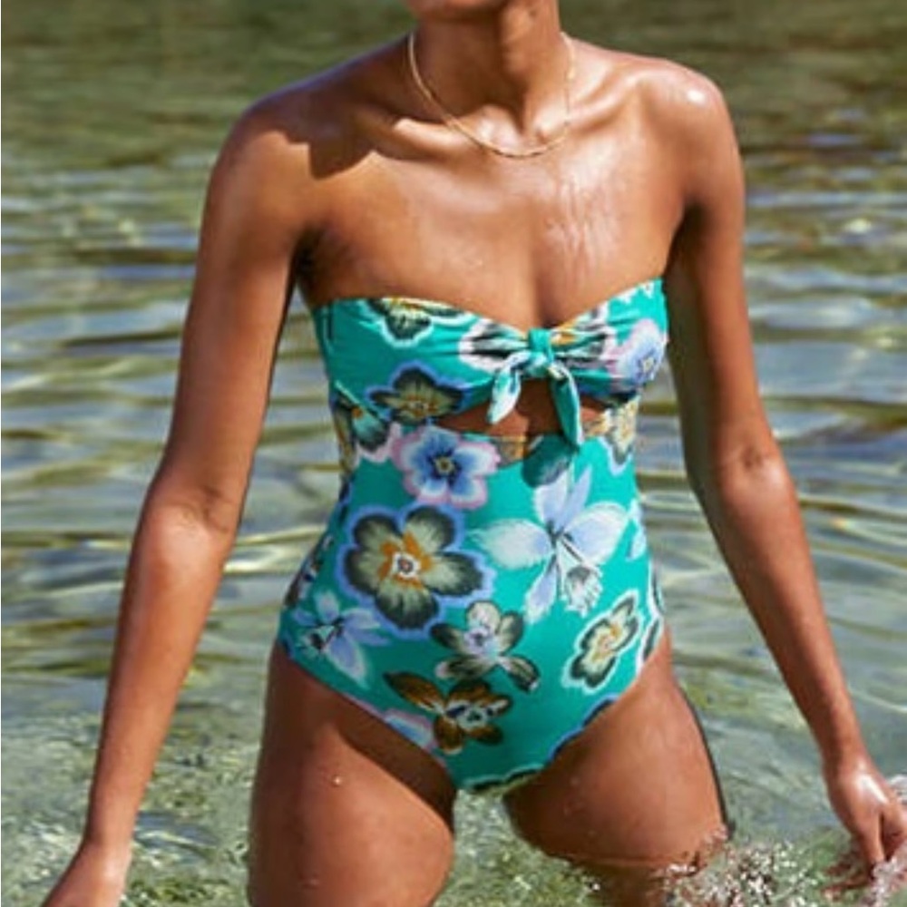 Floral Women’s Swimwear